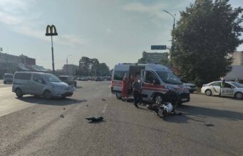 Straszny wypadek w Winnicy — motocyklista hospitalizowany po zderzeniu